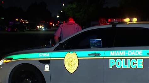 MDPD, SWAT respond to woman who barricaded self at home in SW Miami-Dade, accused of shooting at boyfriend